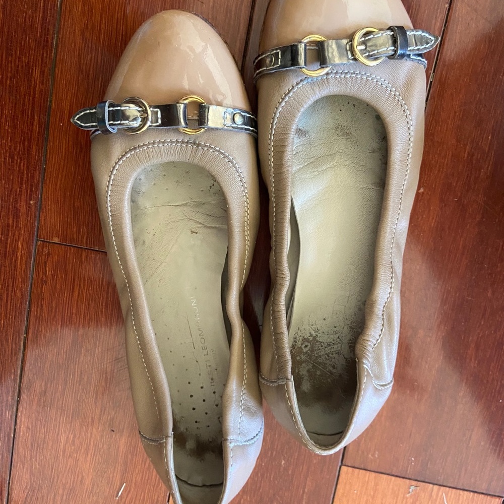 AGL ballet flats in tan 6.5